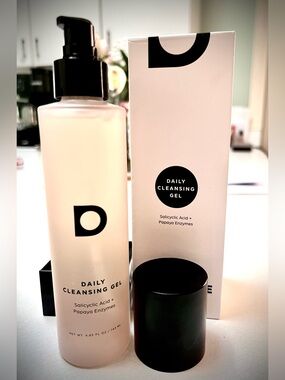 The Dermstore Daily Cleansing facial cleanser w/ Salicylic Acid + Papaya Enzymes